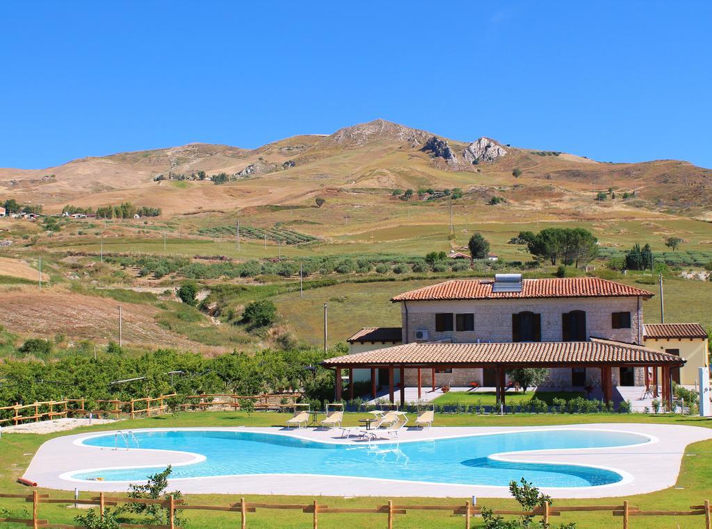 Tenuta Lanza Il Mulino Acquaviva Platani Exterior foto